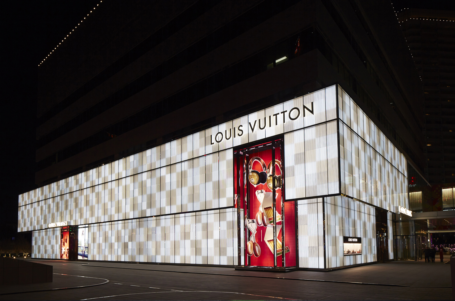 Louis Vuitton Skin: Architecture of Luxury (Beijing Edition) – Presley Paige